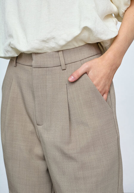 SISTERS POINT SHORTS