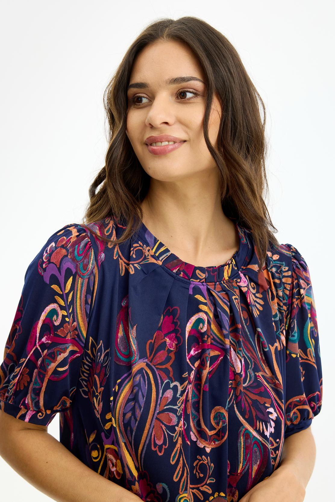 IN FRONT BLUSE
