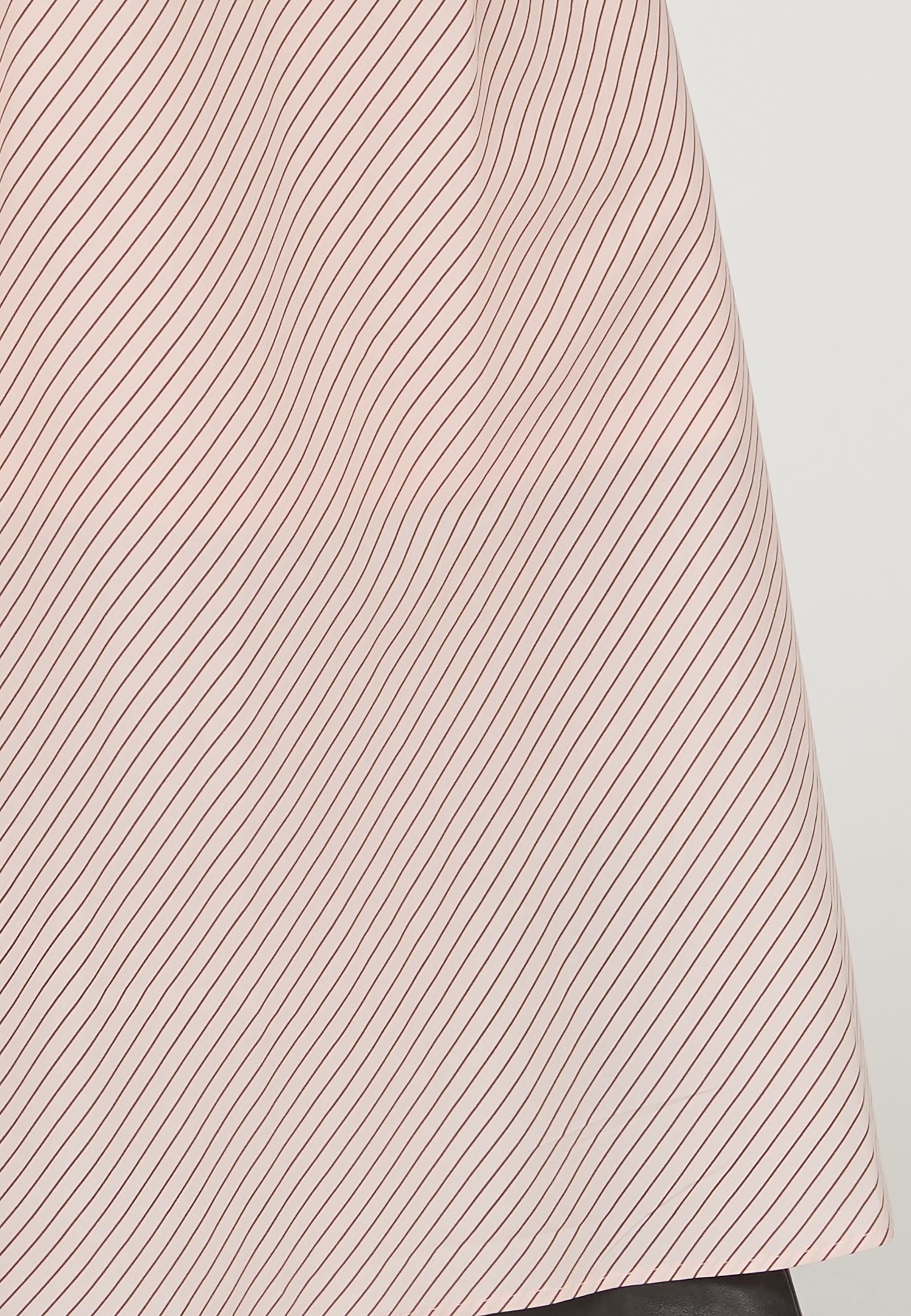 LOVE DIVINE NEDERDEL