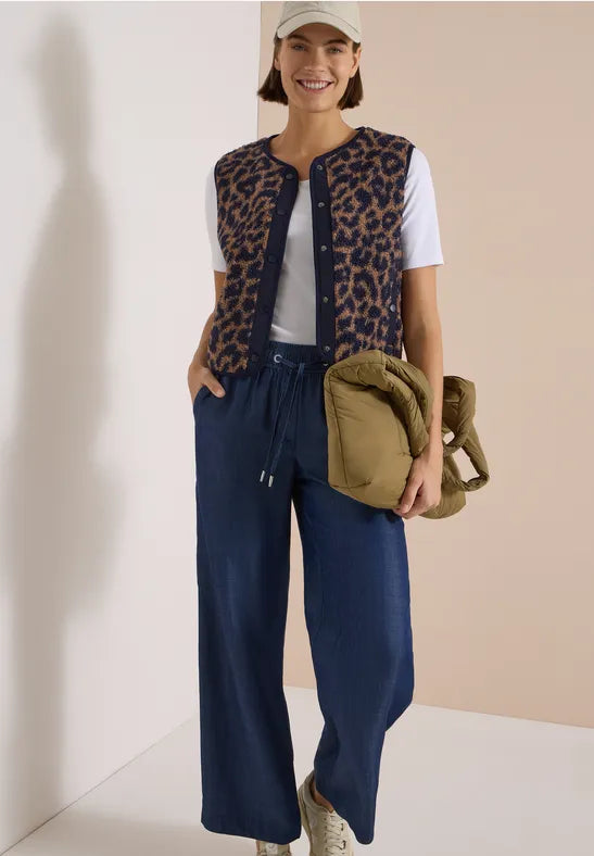 CECIL VEST