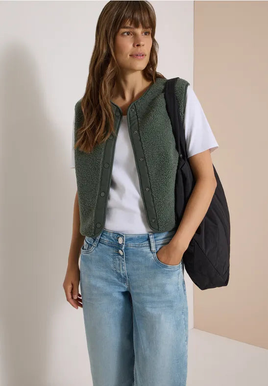 CECIL VEST