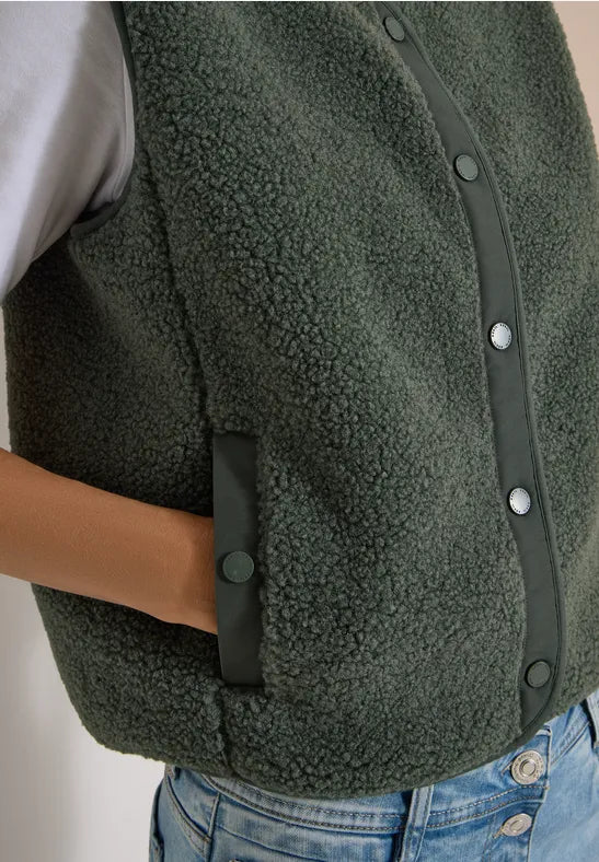 CECIL VEST