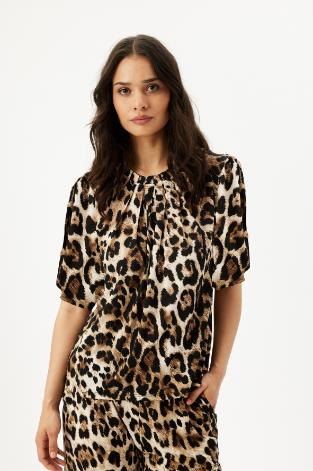 IN FRONT BLUSE