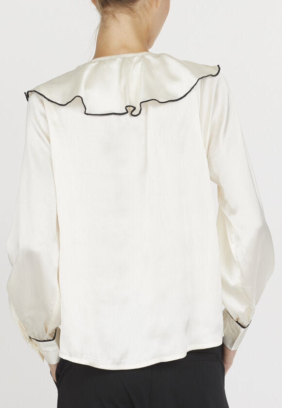 LOVE DIVINE SKJORTEBLUSE