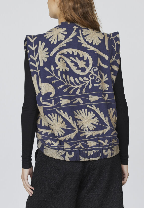LOVE & DIVINE VEST