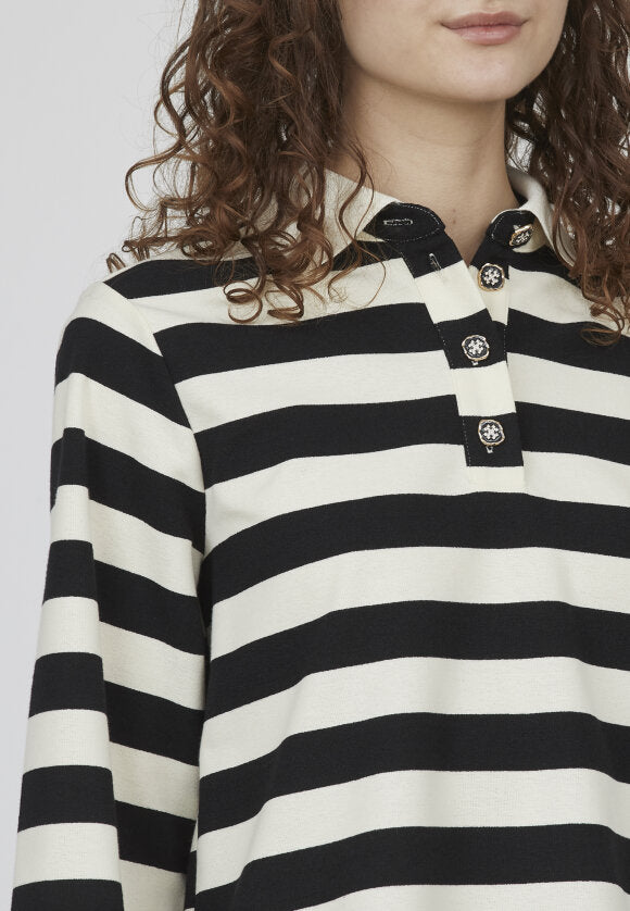 LOVE AND DIVINE POLO