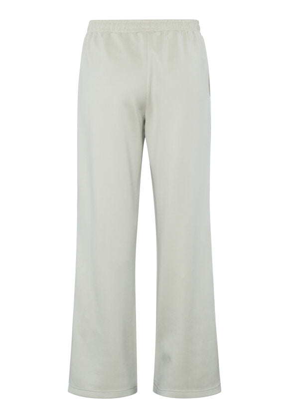 LOVE & DIVINE BUKSER