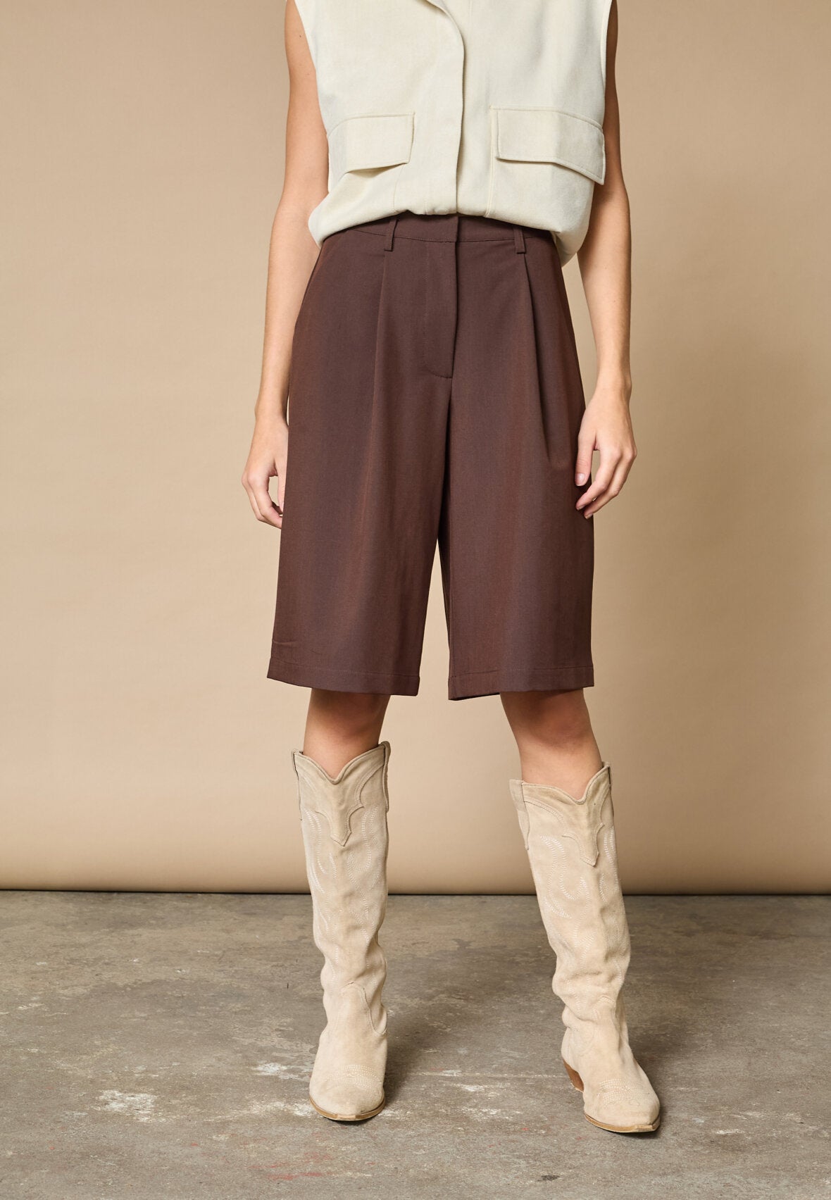 LOVE & DIVINE SHORTS