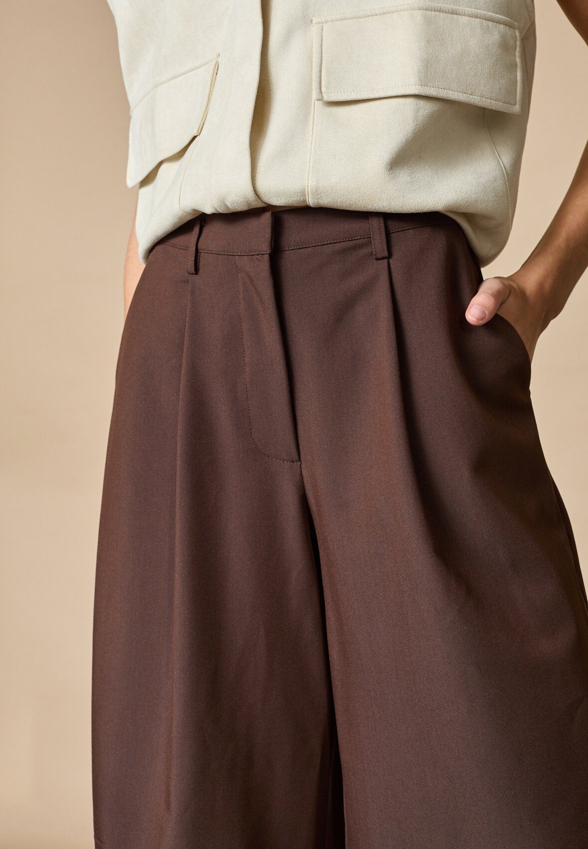 LOVE & DIVINE SHORTS