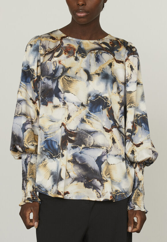 LOVE & DIVINE BLUSE
