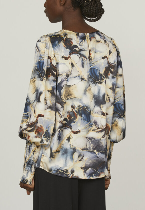 LOVE & DIVINE BLUSE