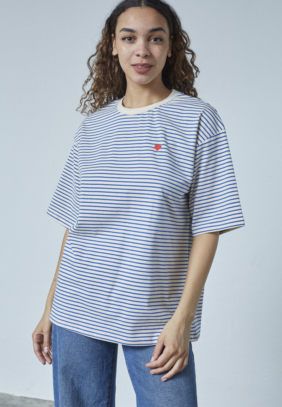 SISTERS POINT T-SHIRT