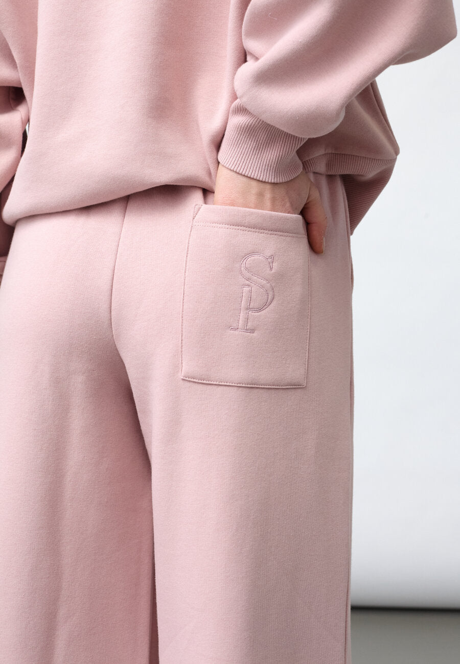 SISTERS POINT BUKSER