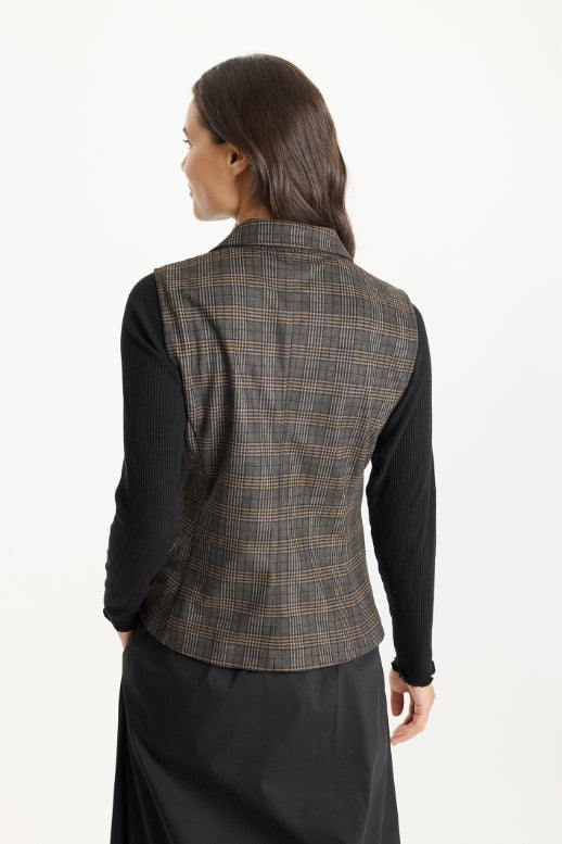 INFRONT VEST