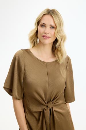 IN FRONT BLUSE