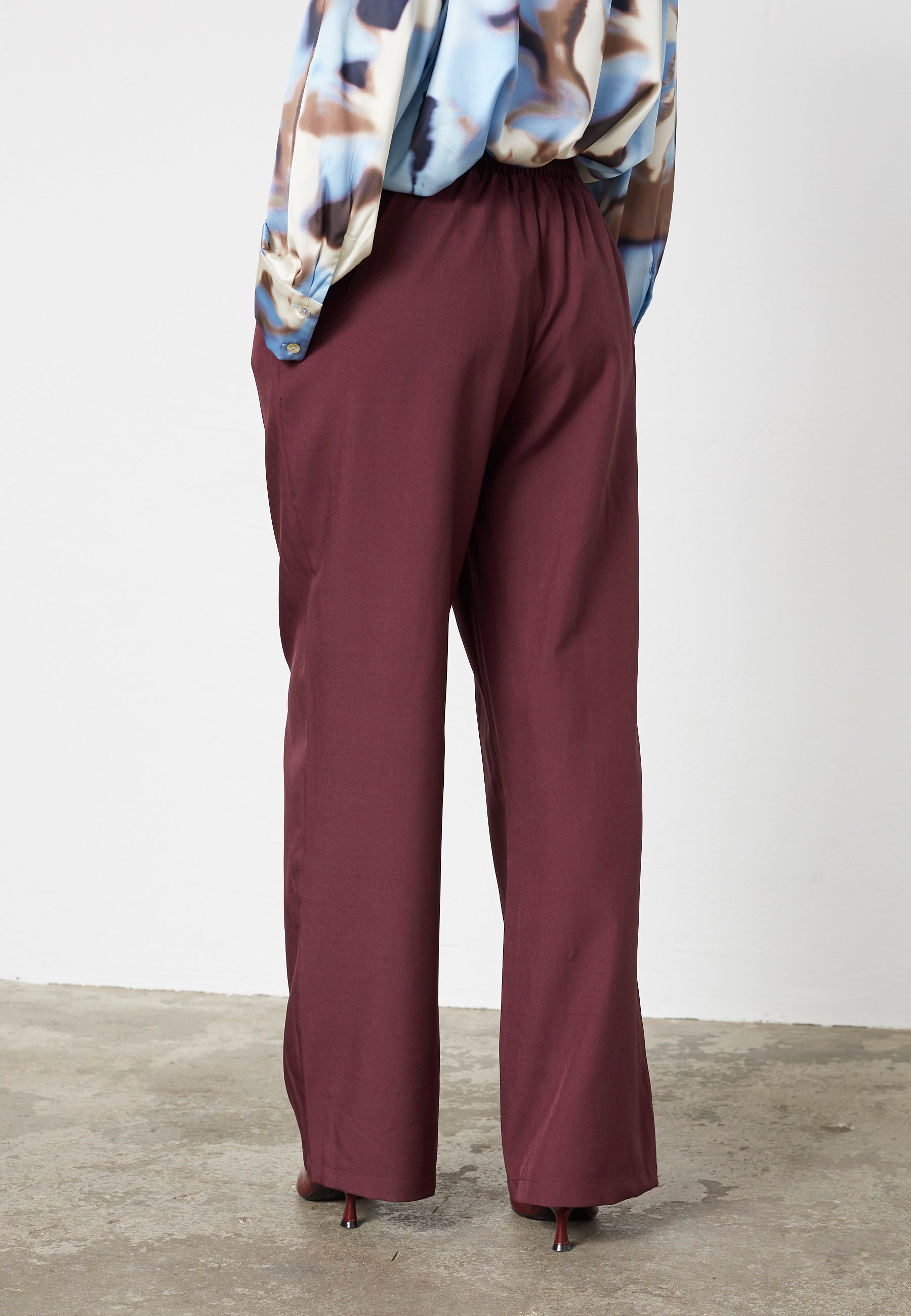 SISTERS POINT BUKSER