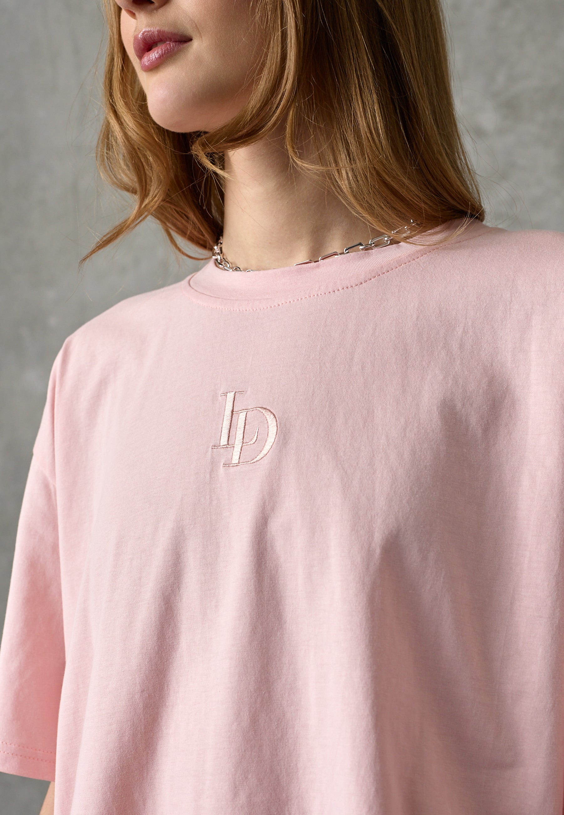 LOVE & DIVINE T-SHIRT