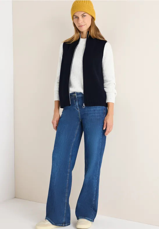 CECIL STRIK VEST