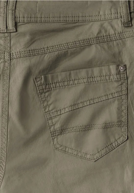 CECIL CAPRI