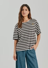FREEQUINT T SHIRT