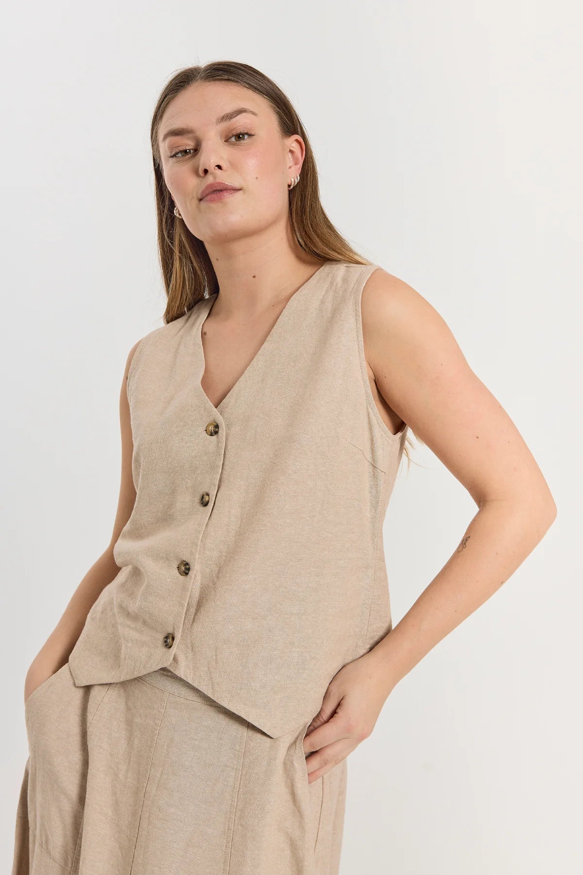 FREE QUENT VEST HØR