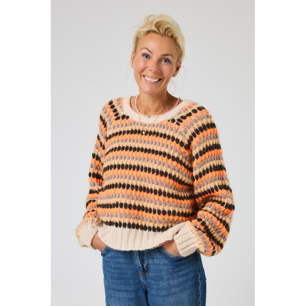 LENE BEIER X LIND STRIK