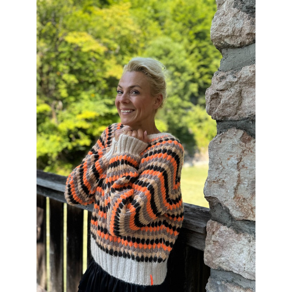 LENE BEIER X LIND STRIK