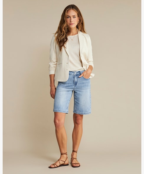 RED BUTTON SHORTS