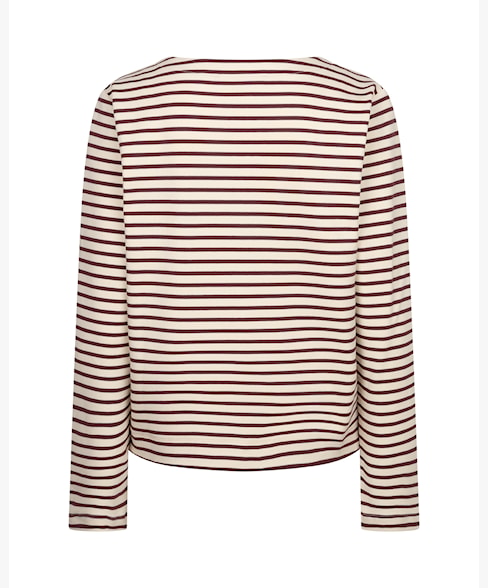 RED BUTTON T SHIRT