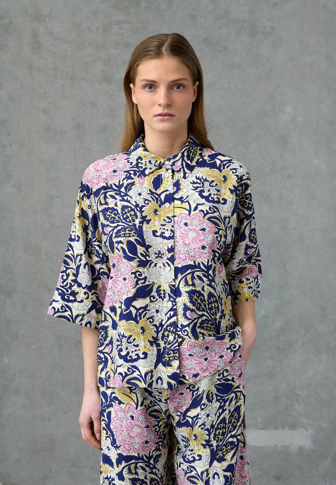 LOVE & DIVINE SKJORTE