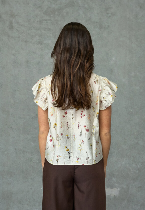 LOVE & DIVINE TOP