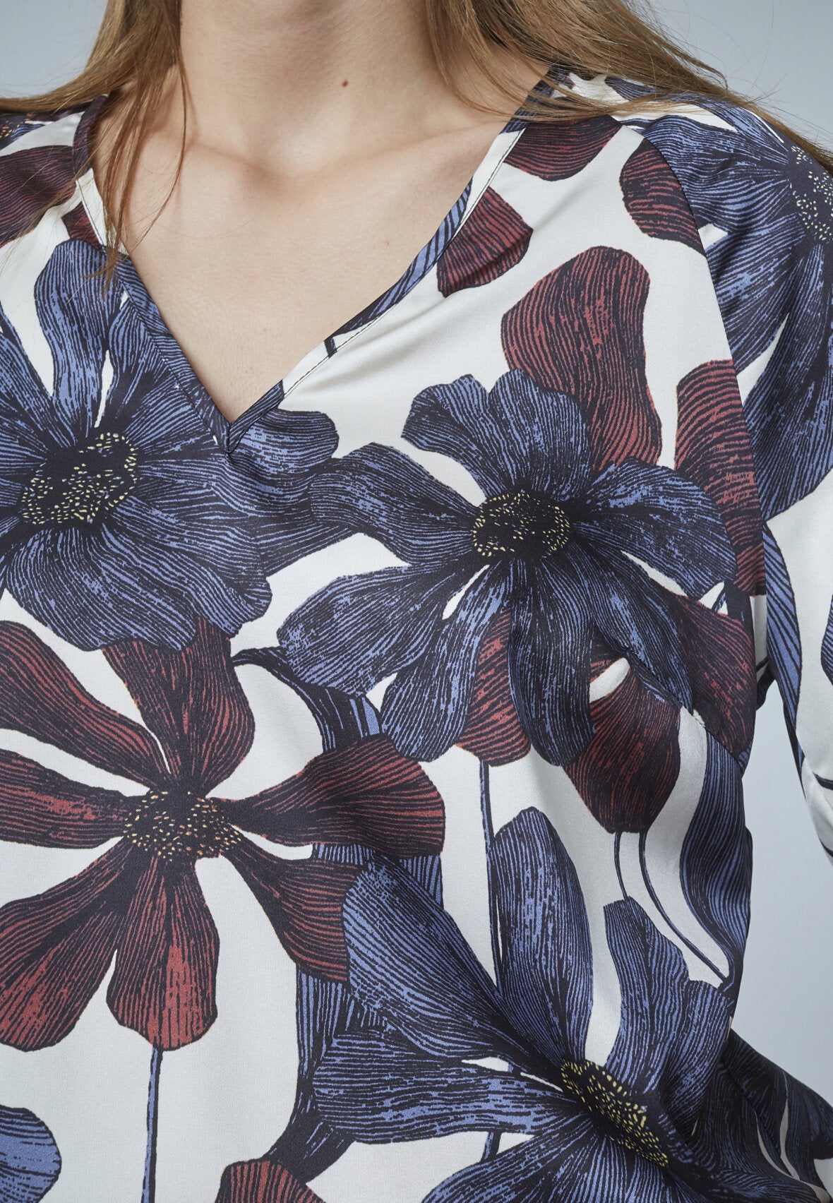 LOVE & DIVINE BLUSE
