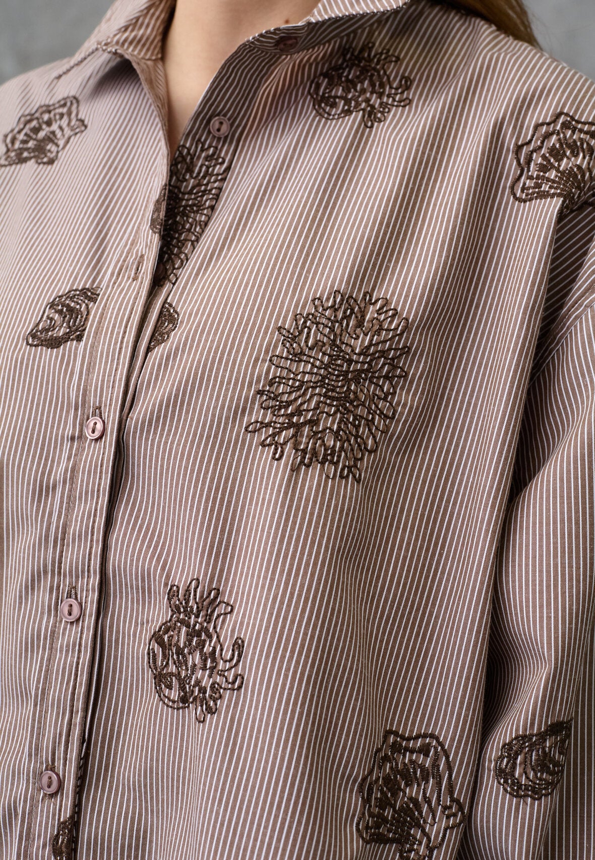 LOVE & DIVINE SKJORTE