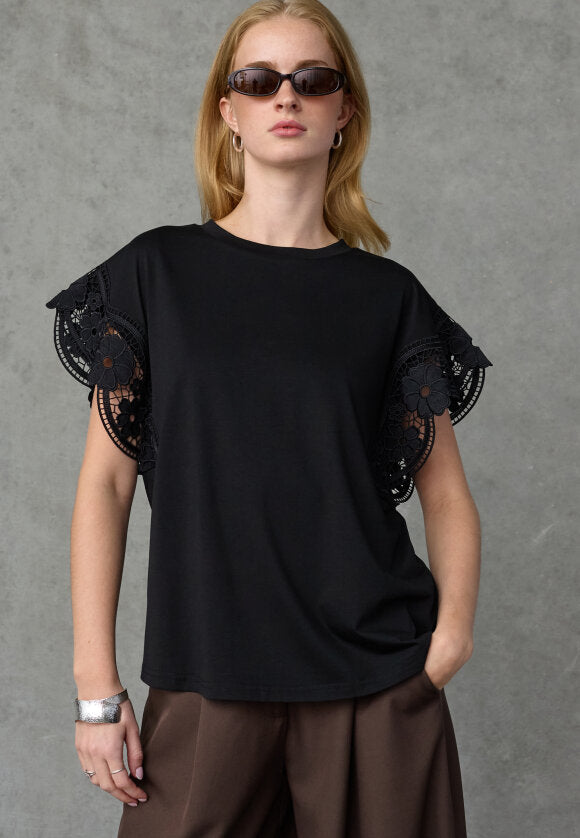 LOVE & DIVINE BLUSE