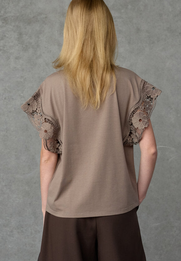 LOVE & DIVINE BLUSE