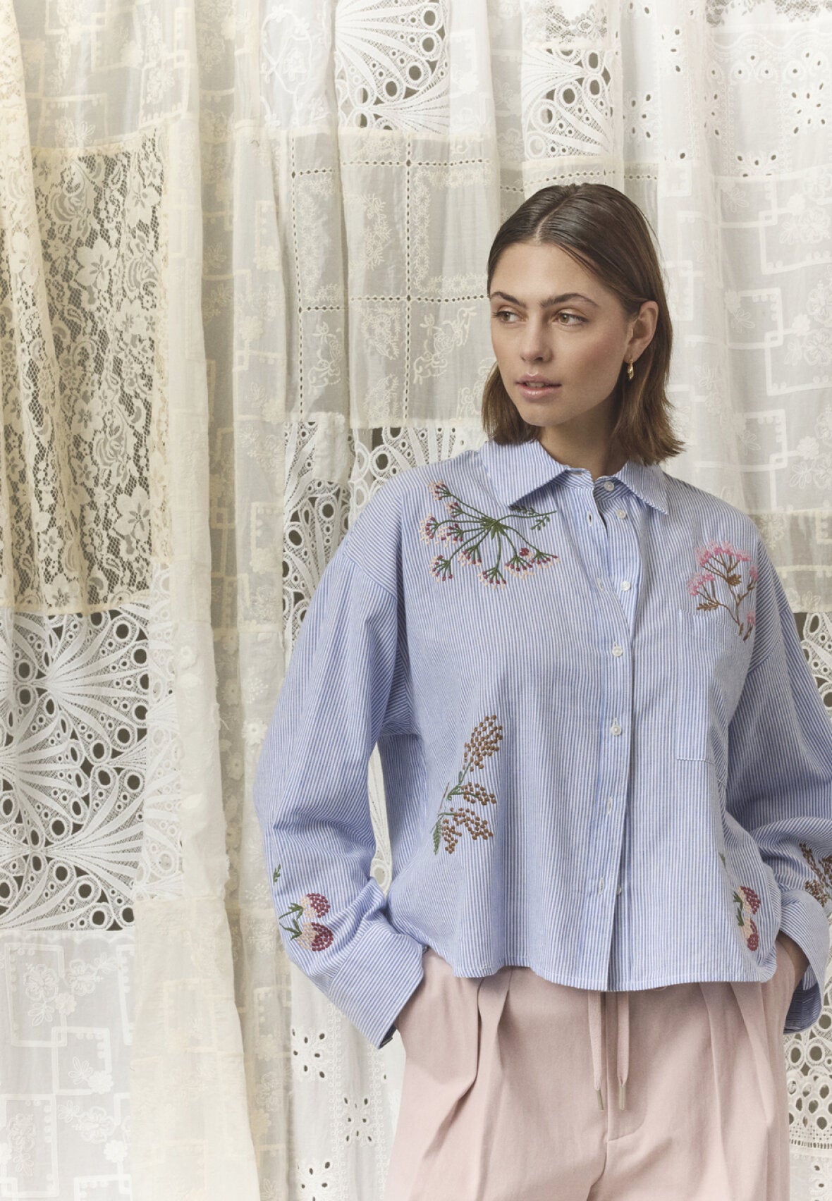 LOVE & DIVINE SKJORTE