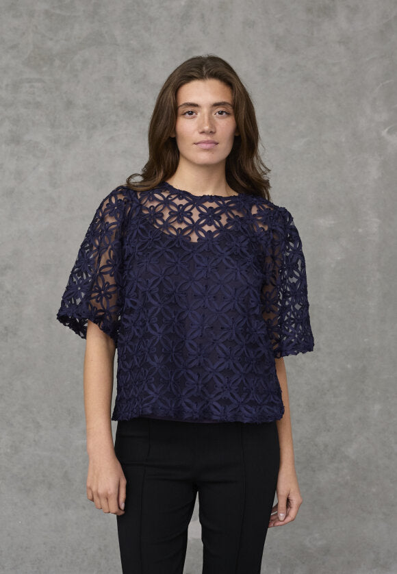 LOVE AND DIVINE BLUSE