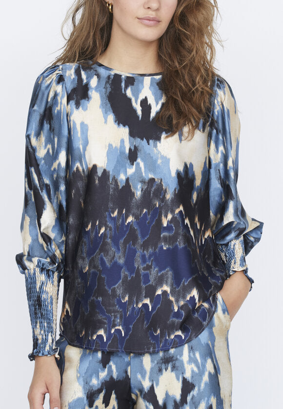 LOVE DIVINE BLUSE