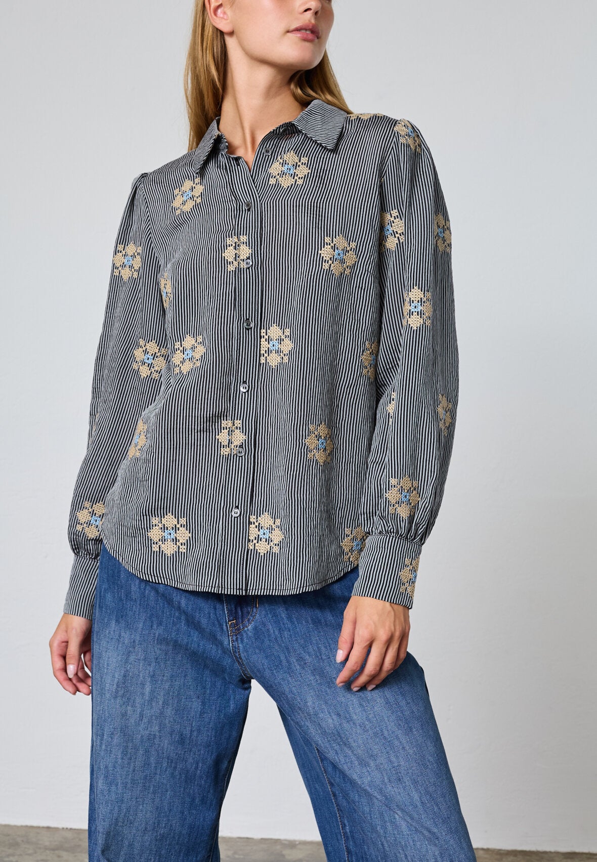 LOVE & DIVINE SKJORTE