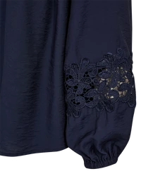 FREE QUENT BLUSE