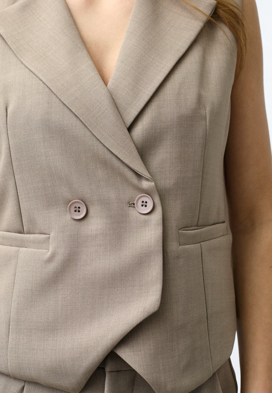SISTERS POINT VEST